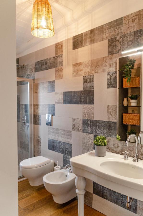 Apulialux Private 100Mq Rooftop Oasis W Jacuzzi Apartment Bari Exterior foto