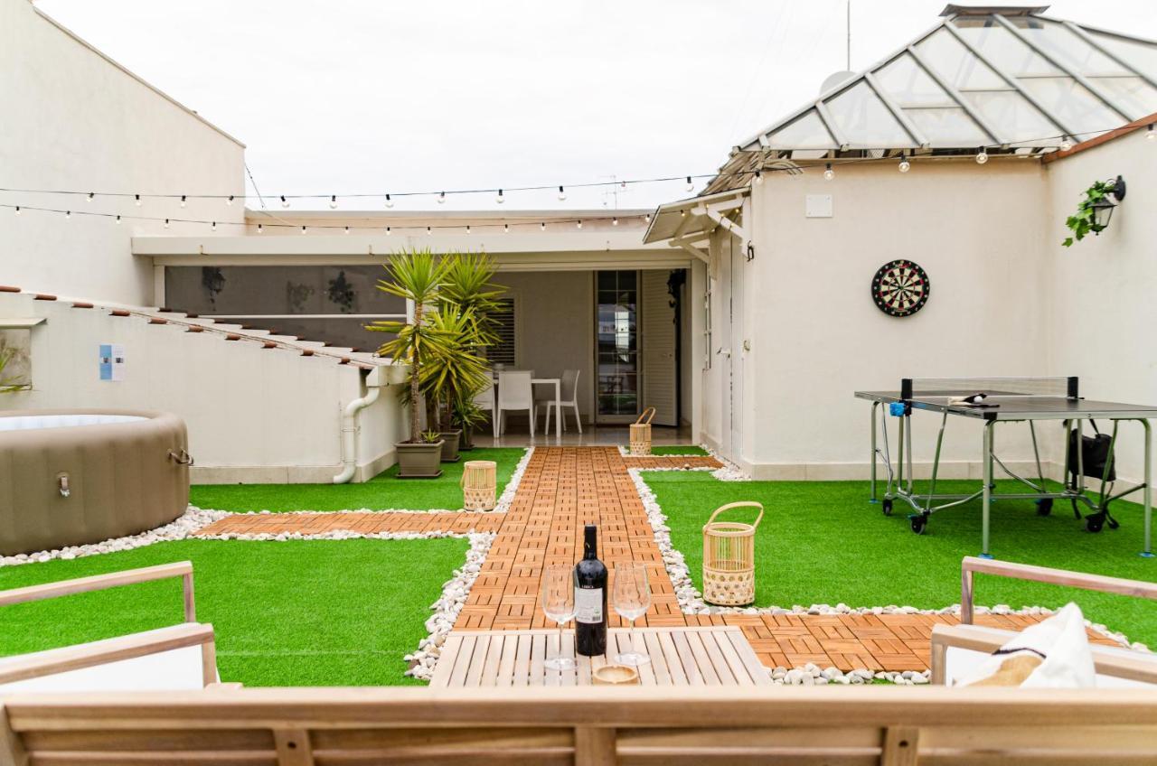 Apulialux Private 100Mq Rooftop Oasis W Jacuzzi Apartment Bari Exterior foto
