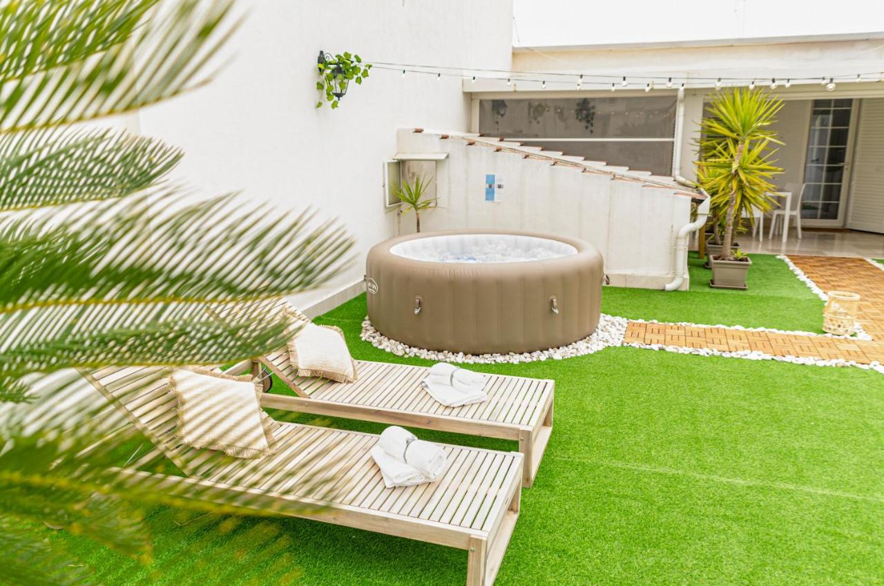 Apulialux Private 100Mq Rooftop Oasis W Jacuzzi Apartment Bari Exterior foto