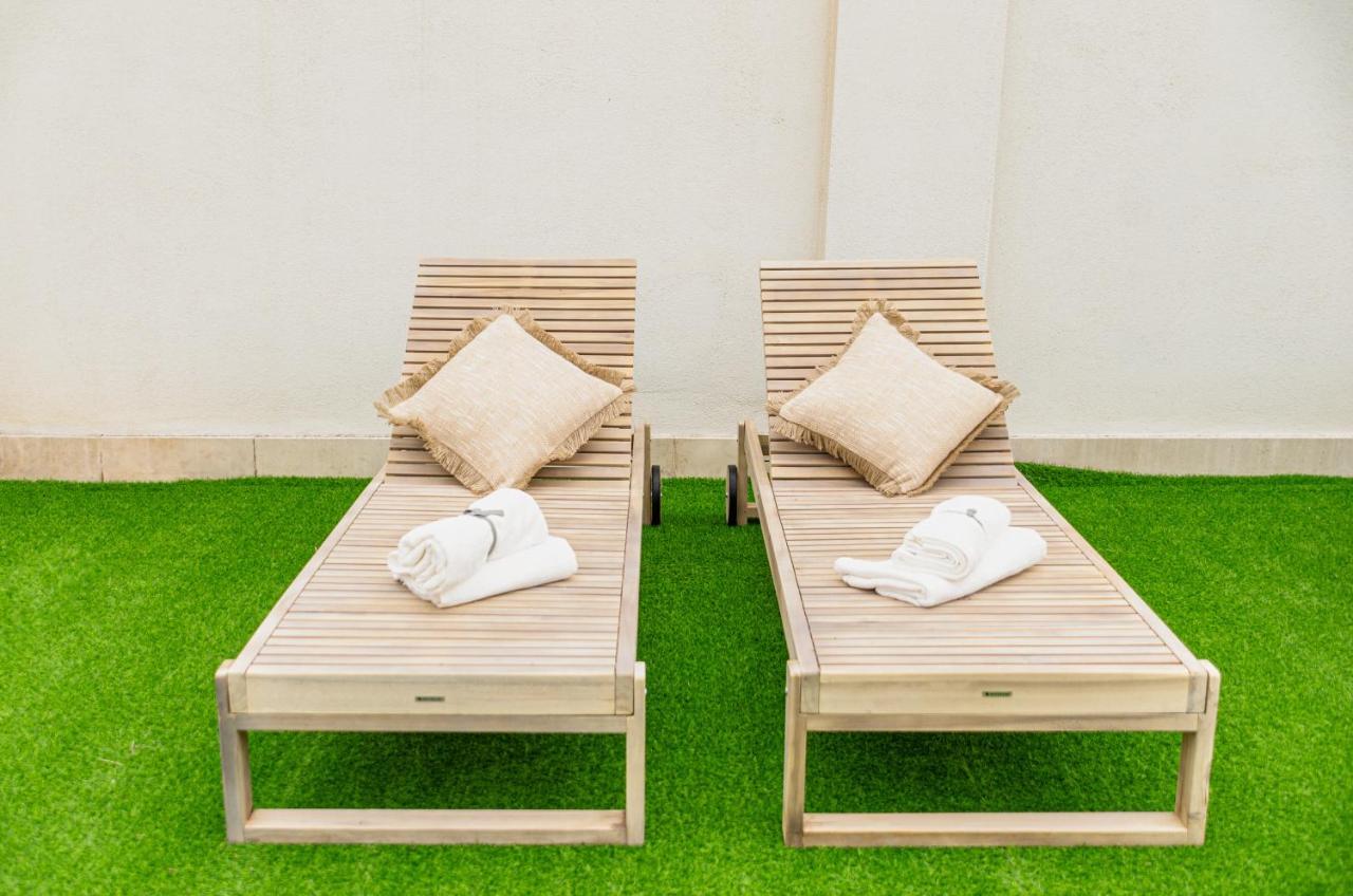 Apulialux Private 100Mq Rooftop Oasis W Jacuzzi Apartment Bari Exterior foto